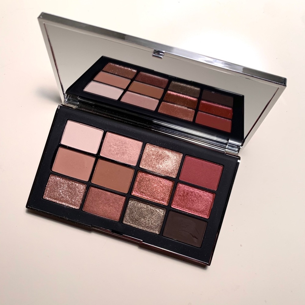 NARS Issist Wanted Palette